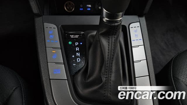 Hyundai Avante AD Special, 2016 18