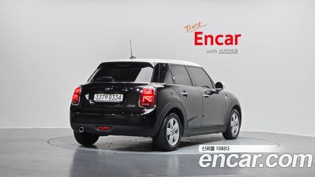 Mini Cooper 3세대, 2021 2
