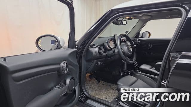 Mini Cooper 3세대, 2021 10