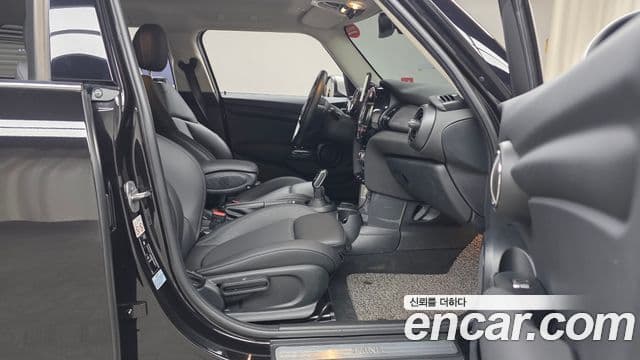 Mini Cooper 3세대, 2021 11