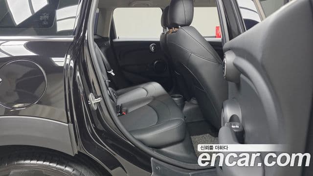 Mini Cooper 3세대, 2021 12