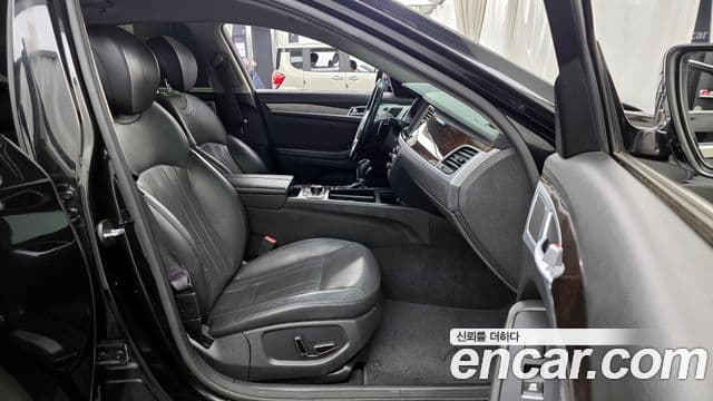 Hyundai Genesis DH Exclusive, 2015 11