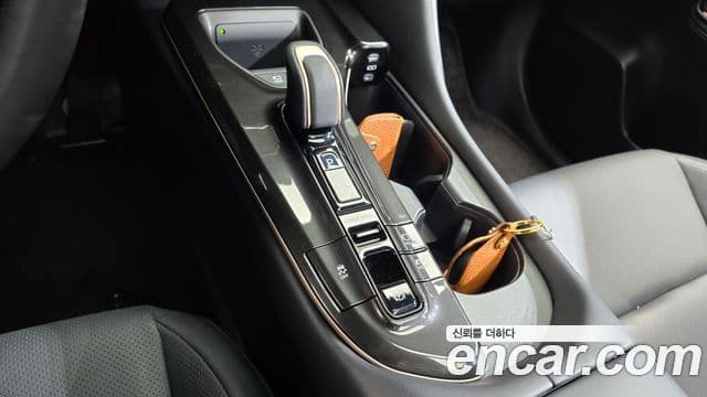 Toyota 크라운 кроссовер, 2025 9