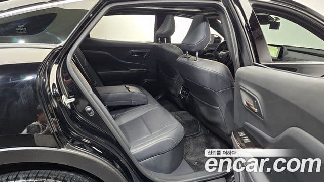 Toyota 크라운 кроссовер, 2025 12