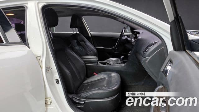 Kia K5 Prestige, 2013 10