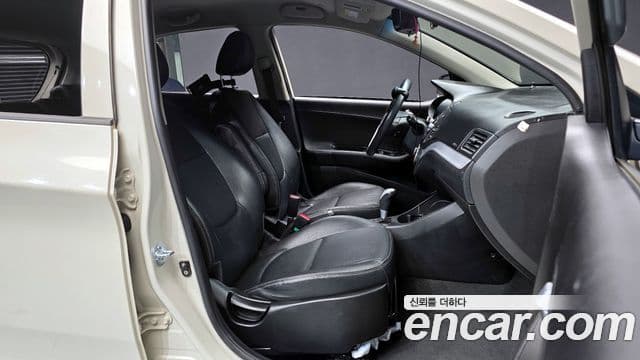 Kia All New Morning Luxury, 2012 10