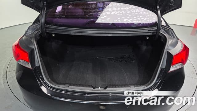 Hyundai Avante MD Premier, 2012 20