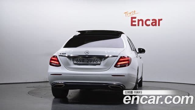 Mercedes-Benz E-класс W213 Avantgarde, 2019 4