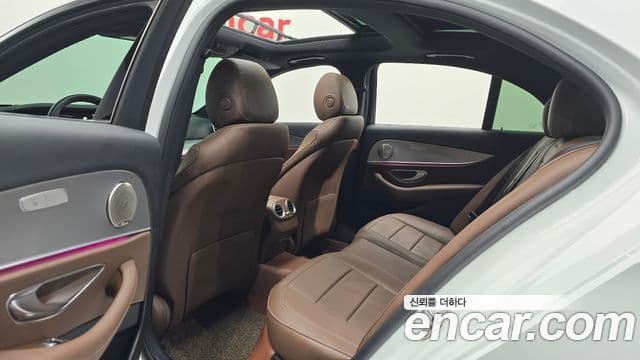 Mercedes-Benz E-класс W213 Avantgarde, 2019 12