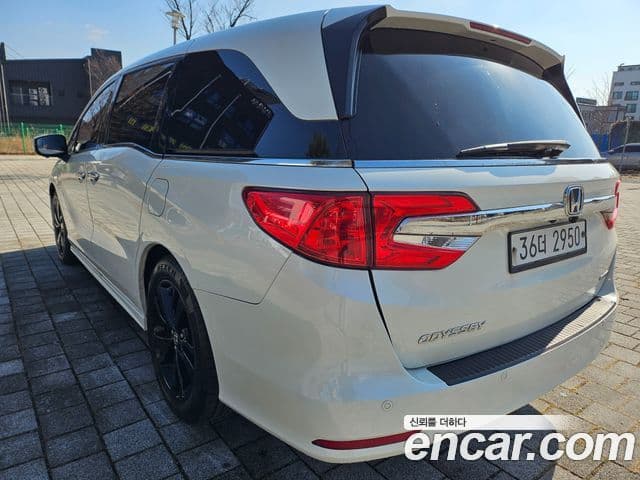Honda Odyssey 5세대, 2019 8