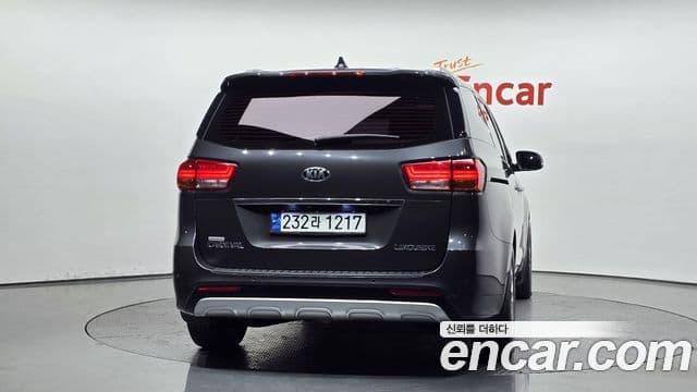 Kia All New Carnival President, 2017 4