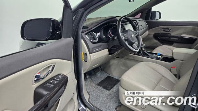 Kia All New Carnival President, 2017 11