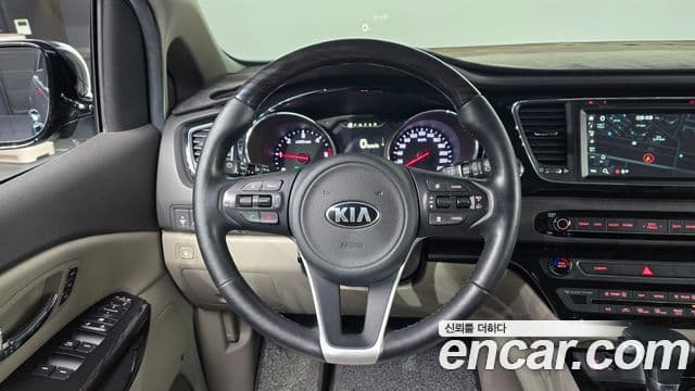 Kia All New Carnival President, 2017 13