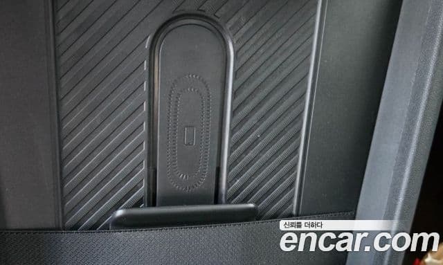 Mini Cooper C 4세대 Classic, 2025 11