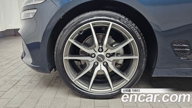 Genesis The / новый New G70, 2023 все фото