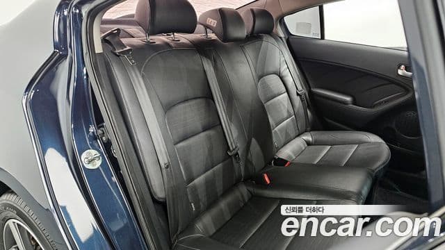 Kia The / новый New K3 Style, 2018 13