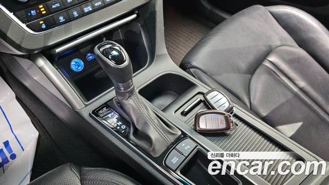 Hyundai LF Sonata гибрид Premium, 2015 9