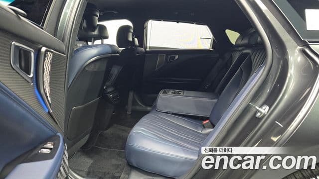 Kia The / новый New K8 Signature чёрный, 2025 12