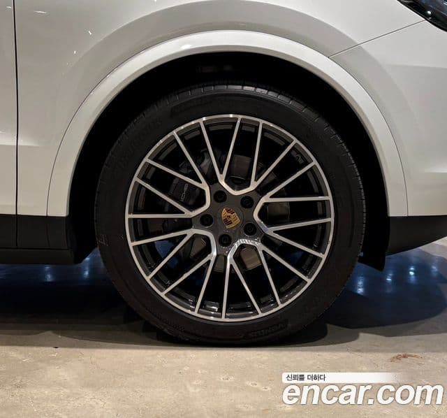 Porsche Cayenne (PO536) 3.0 купе, 2021 9