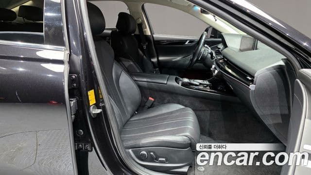 Genesis G80 (RG3) бензин 3.5 турбо AWD, 2021 11