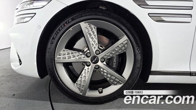 Genesis G80 (RG3) бензин 3.5 турбо AWD, 2025 все фото