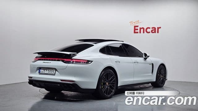 Porsche Panamera (971) 2.9 AWD E-гибрид Platinum Edition, 2023 2