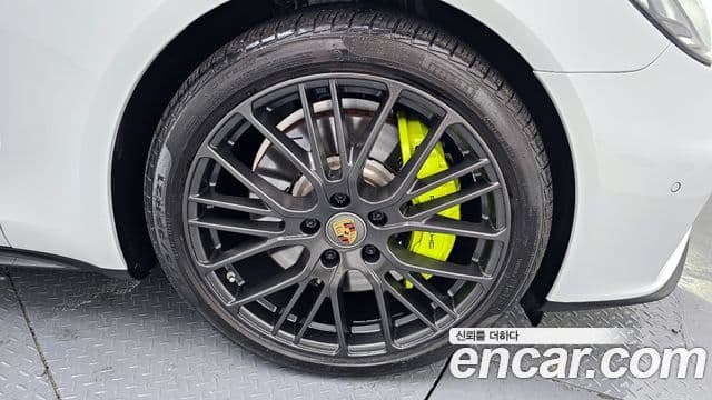 Porsche Panamera (971) 2.9 AWD E-гибрид Platinum Edition, 2023 все фото