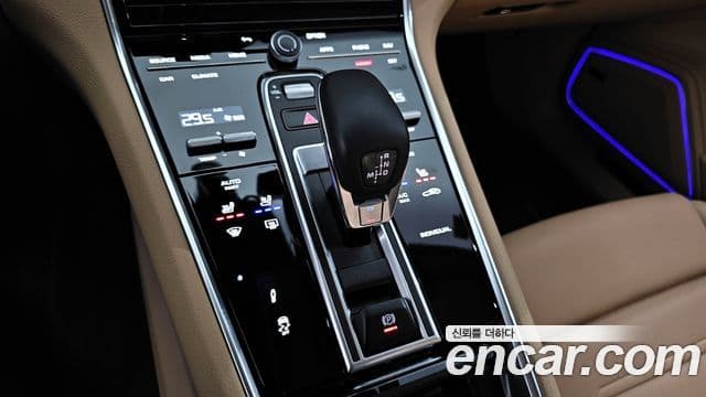 Porsche Panamera (971) 2.9 AWD E-гибрид Platinum Edition, 2023 9