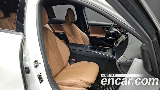 Mercedes-Benz E-класс W214 Avantgarde, 2025 11