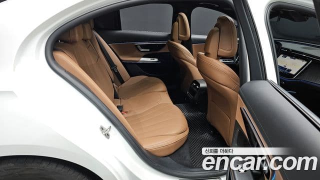 Mercedes-Benz E-класс W214 Avantgarde, 2025 12