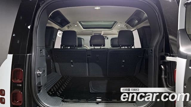 Land Rover Defender (L663) 110 P300 X-Dynamic SE, 2024 20