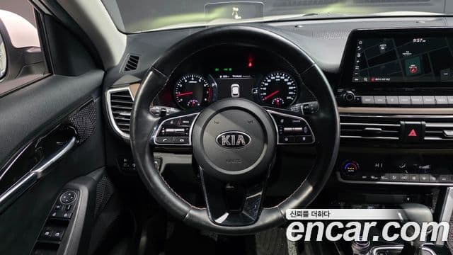 Kia Seltos Signature, 2022 13