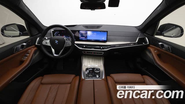 BMW X7 (G07) xDrive 40i Design Pure Excellence 6인승, 2025 10