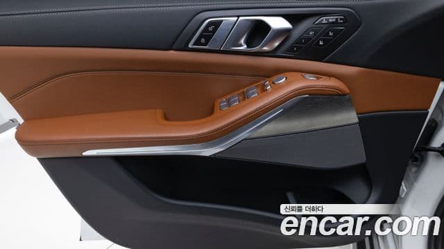 BMW X7 (G07) xDrive 40i Design Pure Excellence 6인승, 2025 18