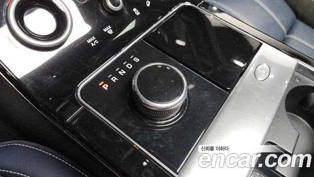 Land Rover Range Rover Velar 3.0 D300 R-Dynamic SE, 2019 9