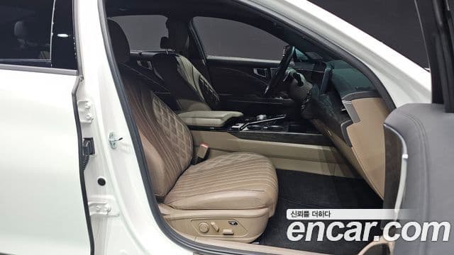 Kia K8 Signature, 2023 10