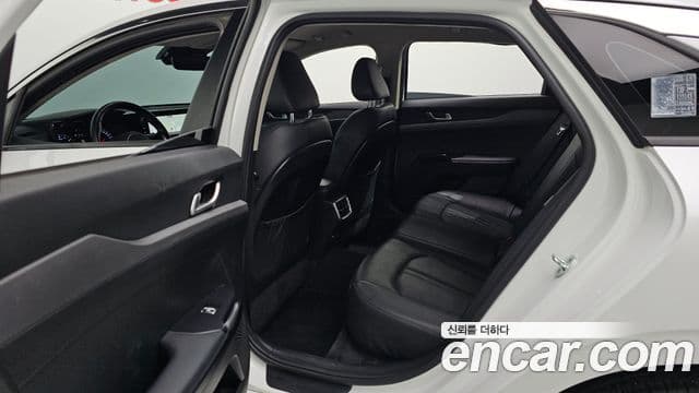 Kia K5 3세대 Prestige, 2021 12