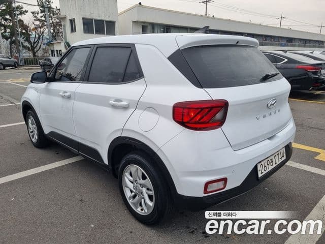 Hyundai Venue 1.6 Modern Plus, 2022 3