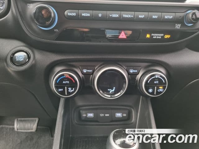 Hyundai Venue 1.6 Modern Plus, 2022 16