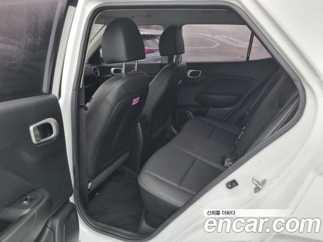 Hyundai Venue 1.6 Modern Plus, 2022 17