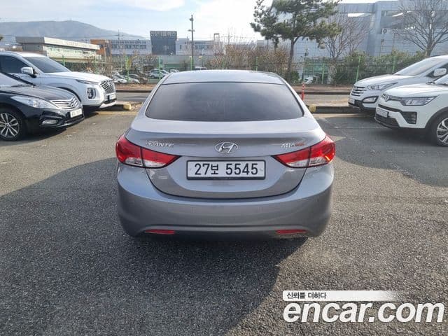 Hyundai Avante MD Premier, 2012 4