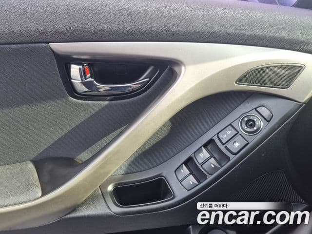 Hyundai Avante MD Premier, 2012 13