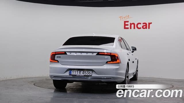 Volvo S90 T8 AWD Inscription, 2021 4