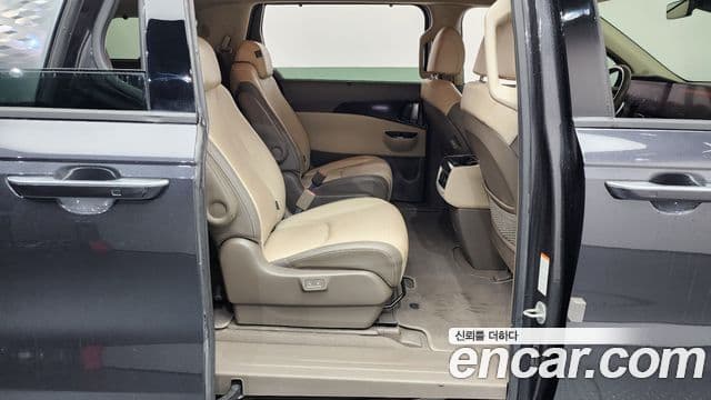 Kia Carnival 4세대 Signature, 2021 12