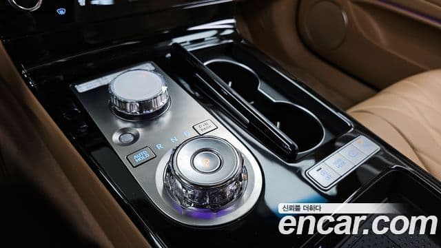 Genesis G80 (RG3) бензин 2.5 турбо AWD, 2025 9