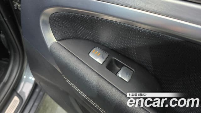 Genesis G70 Supreme, 2018 18