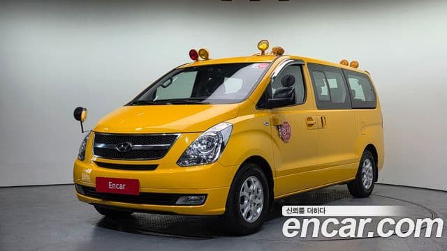 Hyundai Grand Starex детский перевозочный автомобиль, 2015 1