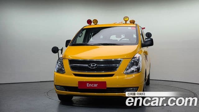 Hyundai Grand Starex детский перевозочный автомобиль, 2015 3
