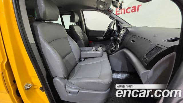 Hyundai Grand Starex детский перевозочный автомобиль, 2015 10