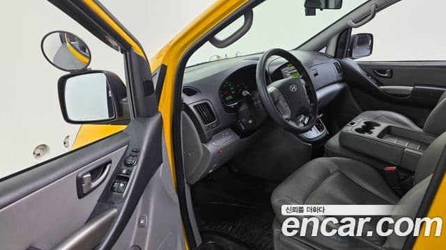 Hyundai Grand Starex детский перевозочный автомобиль, 2015 11